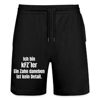 Ich bin KFZler – kein Detail - Stanley/Stella Unisex Bio Joggingshorts Trainer  - Schwarz - Vorne - Nik (191cm) & Marisol (170cm)