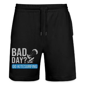 Mauvaise journée ? Go Kitesurf – T-shirt de kitesurf pour - Short de jogging bio TRAINER Stanley/Stella unisexe - noir - Devant - Nik (191cm) & Marisol (170cm)