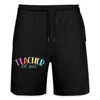 Lehrer Est. 2023 Graduate Education Teacher Geschenk - Stanley/Stella Unisex Bio Joggingshorts Trainer  - Schwarz - Vorne - Nik (191cm) & Marisol (170cm)