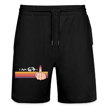 Ich bin 67 + 1 Mittelfinger-Shirt Ich bin 67 plus, - Stanley/Stella Unisex Bio Joggingshorts Trainer  - Schwarz - Vorne - Nik (191cm) & Marisol (170cm)