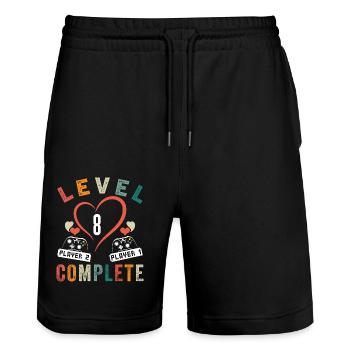 Stufe 8 Abschließen 8. Jubiläum 8 Jahre Hochzeit - Stanley/Stella Unisex Bio Joggingshorts Trainer  - Schwarz - Vorne - Nik (191cm) & Marisol (170cm)