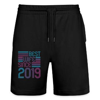 Meilleure épouse depuis le 2e anniversaire de mariage en 2019 - Short de jogging bio TRAINER Stanley/Stella unisexe - noir - Devant - Nik (191cm) & Marisol (170cm)