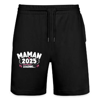 Bébé Grossesse Annonce Naissance Maman 2025 - Short de jogging bio TRAINER Stanley/Stella unisexe - noir - Devant - Nik (191cm) & Marisol (170cm)