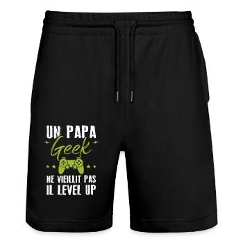 Un papa geek ne vieillit pas il level up - Short de jogging bio TRAINER Stanley/Stella unisexe - noir - Devant - Nik (191cm) & Marisol (170cm)