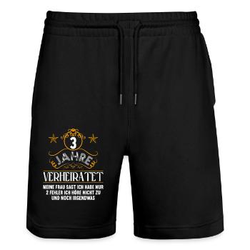 3 Jahre verheiratet nur 2 Fehler 3.Hochzeitstag - Stanley/Stella Unisex Bio Joggingshorts Trainer  - Schwarz - Vorne - Nik (191cm) & Marisol (170cm)
