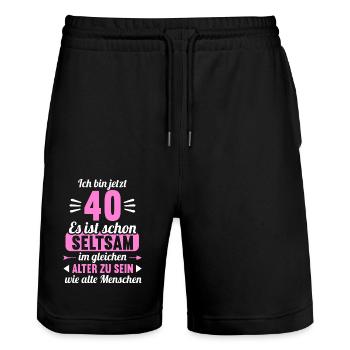 Seltsam im gleichen Alter wie alte 40. Geburtstag - Stanley/Stella Unisex Bio Joggingshorts Trainer  - Schwarz - Vorne - Nik (191cm) & Marisol (170cm)
