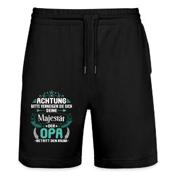 Bitte verneigen sie sich Opa betritt den Raum Opa - Stanley/Stella Unisex Bio Joggingshorts Trainer  - Schwarz - Vorne - Nik (191cm) & Marisol (170cm)