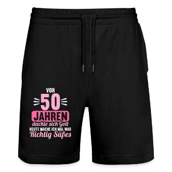 Vor 50 Jahren dachte Gott mach Gutes 50 Geburtstag - Stanley/Stella Unisex Bio Joggingshorts Trainer  - Schwarz - Vorne - Nik (191cm) & Marisol (170cm)