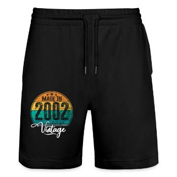 Vintage Made in 2002 Geburtsjahr 2002 Geburtstag - Stanley/Stella Unisex Bio Joggingshorts Trainer  - Schwarz - Vorne - Nik (191cm) & Marisol (170cm)