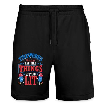 Am 4. Juli Wird Nicht Nur Ein Feuerwerk Gezündet - Stanley/Stella Unisex Bio Joggingshorts Trainer  - Schwarz - Vorne - Nik (191cm) & Marisol (170cm)