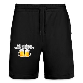 Nicht Nachdenken Sondern Nachschenken Bier Alk JGA - Stanley/Stella Unisex Bio Joggingshorts Trainer  - Schwarz - Vorne - Nik (191cm) & Marisol (170cm)