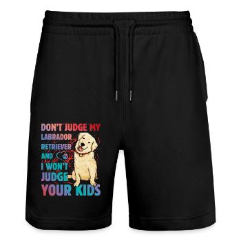 Don't judge my Labrador and I won't judge kids - Stanley/Stella Unisex Bio Joggingshorts Trainer  - Schwarz - Vorne - Nik (191cm) & Marisol (170cm)