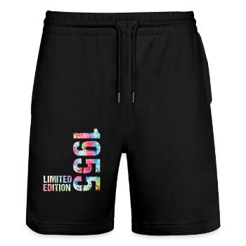 18 JAHRE 18. GEBURTSTAG LIMITED EDITION 1955 - Stanley/Stella Unisex Bio Joggingshorts Trainer  - Schwarz - Vorne - Nik (191cm) & Marisol (170cm)