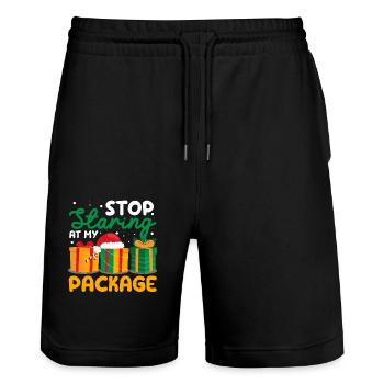Stop Staring At My Package Lustige Weihnachten - Stanley/Stella Unisex Bio Joggingshorts Trainer  - Schwarz - Vorne - Nik (191cm) & Marisol (170cm)