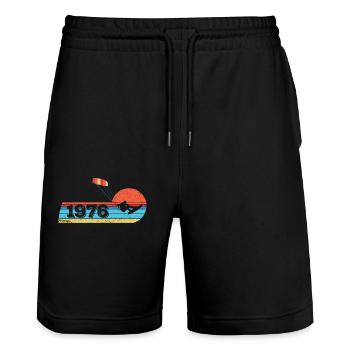 Kitesurf Anniversaire Né en 1976 - Short de jogging bio TRAINER Stanley/Stella unisexe - noir - Devant - Nik (191cm) & Marisol (170cm)