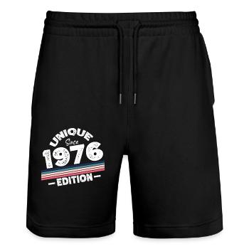 Unique depuis 1976 Edition Anniversaire Millésime 1976 - Short de jogging bio TRAINER Stanley/Stella unisexe - noir - Devant - Nik (191cm) & Marisol (170cm)