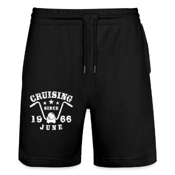 Cruising Biker Geburtstag Juni 1966 Motorrad - Stanley/Stella Unisex Bio Joggingshorts Trainer  - Schwarz - Vorne - Nik (191cm) & Marisol (170cm)