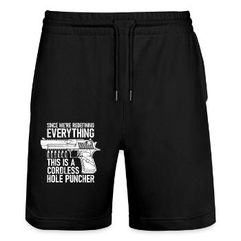 We're Redefining Everything This Is A Cordless - Stanley/Stella Unisex Bio Joggingshorts Trainer  - Schwarz - Vorne - Nik (191cm) & Marisol (170cm)