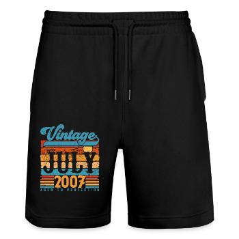 Juli 2007, Juli 2007 Geburtstagsgeschenk. - Stanley/Stella Unisex Bio Joggingshorts Trainer  - Schwarz - Vorne - Nik (191cm) & Marisol (170cm)