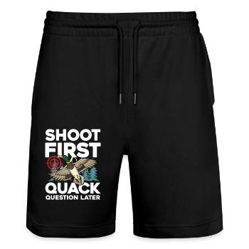Duck hunters shoot heavier loads flag - Stanley/Stella Trainer Unisex Organic Jogging Shorts - black - Front - Nik (191cm) & Marisol (170cm)