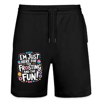 Ich bin nur wegen des Zuckergusses und des Spaßes hier! - Stanley/Stella Unisex Bio Joggingshorts Trainer  - Schwarz - Vorne - Nik (191cm) & Marisol (170cm)