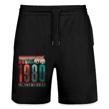Geburtstag 1980 Jahrgang August Retro Geschenk - Stanley/Stella Unisex Bio Joggingshorts Trainer  - Schwarz - Vorne - Nik (191cm) & Marisol (170cm)
