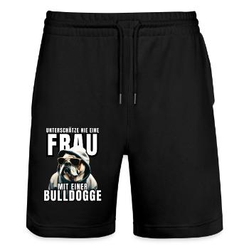 Ne sous-estimez JAMAIS une femme avec un chien bouledogue chien - Short de jogging bio TRAINER Stanley/Stella unisexe - noir - Devant - Nik (191cm) & Marisol (170cm)