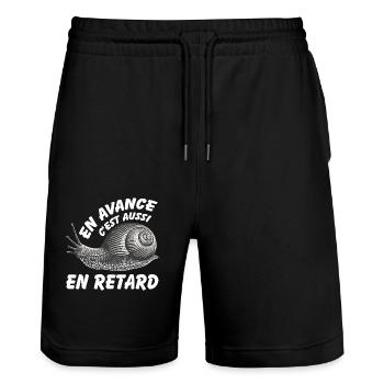 En avance c'est aussi en retard Escargot de vigne - Short de jogging bio TRAINER Stanley/Stella unisexe - noir - Devant - Nik (191cm) & Marisol (170cm)