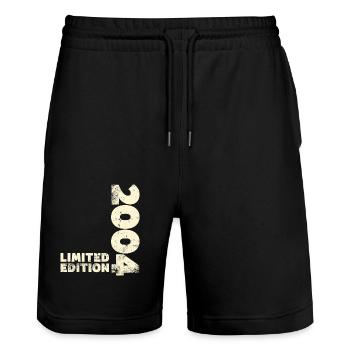Vintage 2004 Jahrgang geboren Geburtstag Geschenk - Stanley/Stella Unisex Bio Joggingshorts Trainer  - Schwarz - Vorne - Nik (191cm) & Marisol (170cm)