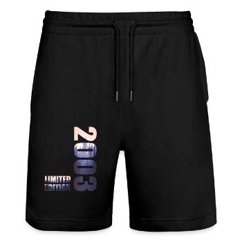 2003. Limited Edition T-Shirt Geburtstags Idee - Stanley/Stella Unisex Bio Joggingshorts Trainer  - Schwarz - Vorne - Nik (191cm) & Marisol (170cm)