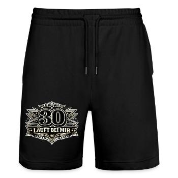 30 läuft bei mir Geburtstagsbadge - Stanley/Stella Unisex Bio Joggingshorts Trainer  - Schwarz - Vorne - Nik (191cm) & Marisol (170cm)