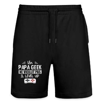 Un Papa Geek Ne Vieillit Pas - Fêtes des pères - Short de jogging bio TRAINER Stanley/Stella unisexe - noir - Devant - Nik (191cm) & Marisol (170cm)