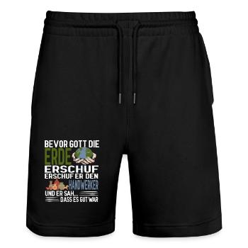 Bevor Gott die Erde erschuf erschuf er Handwerker - Stanley/Stella Unisex Bio Joggingshorts Trainer  - Schwarz - Vorne - Nik (191cm) & Marisol (170cm)