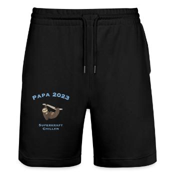 Papa 2023 mit Superkraft Chillen, Faultier - Stanley/Stella Unisex Bio Joggingshorts Trainer  - Schwarz - Vorne - Nik (191cm) & Marisol (170cm)