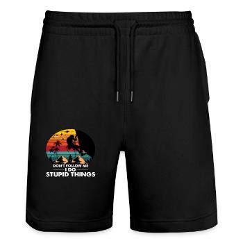 Don´t Follow Me I Do Stupid Things - Stanley/Stella Unisex Bio Joggingshorts Trainer  - Schwarz - Vorne - Nik (191cm) & Marisol (170cm)