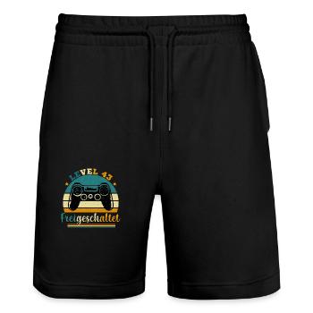 Level 43 Freigeschaltete Geschenkidee 43 Jahre - Stanley/Stella Unisex Bio Joggingshorts Trainer  - Schwarz - Vorne - Nik (191cm) & Marisol (170cm)
