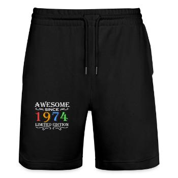 1974 - Jahrgang 1974 - Fantastisch seit 1974 - Stanley/Stella Unisex Bio Joggingshorts Trainer  - Schwarz - Vorne - Nik (191cm) & Marisol (170cm)
