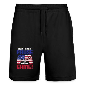 Mom I Can't Pause – Lustiges Online Gamer Motiv - Stanley/Stella Unisex Bio Joggingshorts Trainer  - Schwarz - Vorne - Nik (191cm) & Marisol (170cm)