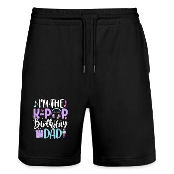 I'm The K Pop Birthday Dad - Stanley/Stella Unisex Bio Joggingshorts Trainer  - Schwarz - Vorne - Nik (191cm) & Marisol (170cm)