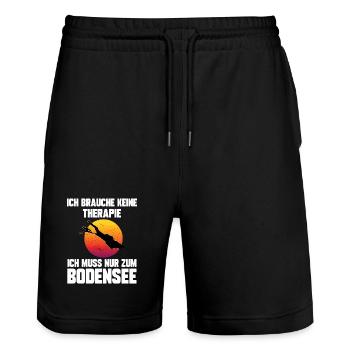 Ich brauche keine Therapie ich muss zum Bodensee - Stanley/Stella Unisex Bio Joggingshorts Trainer  - Schwarz - Vorne - Nik (191cm) & Marisol (170cm)