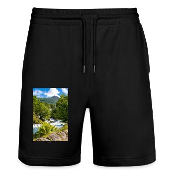 Geiranger panorama Storseterfossen Norwegen - Stanley/Stella Unisex Bio Joggingshorts Trainer  - Schwarz - Vorne - Nik (191cm) & Marisol (170cm)