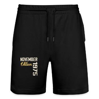 Geboren im November 1975 - Ausgabe 1975 - Stanley/Stella Unisex Bio Joggingshorts Trainer  - Schwarz - Vorne - Nik (191cm) & Marisol (170cm)