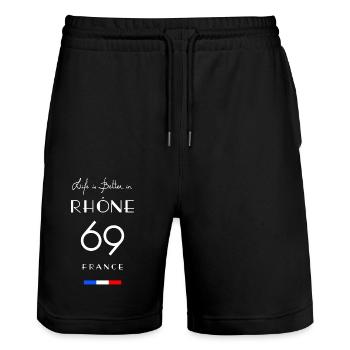 Das Leben ist besser in RHÔNE Number 69 Auvergne Frankreich - Stanley/Stella Unisex Bio Joggingshorts Trainer  - Schwarz - Vorne - Nik (191cm) & Marisol (170cm)