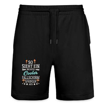 So sieht ein richtig cooler Fallschirmspringer aus - Stanley/Stella Unisex Bio Joggingshorts Trainer  - Schwarz - Vorne - Nik (191cm) & Marisol (170cm)