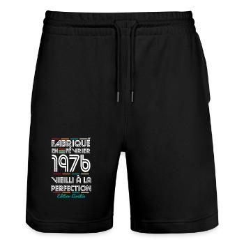 50-jähriges Jubiläum – Hergestellt im Februar 1976 - Stanley/Stella Unisex Bio Joggingshorts Trainer  - Schwarz - Vorne - Nik (191cm) & Marisol (170cm)
