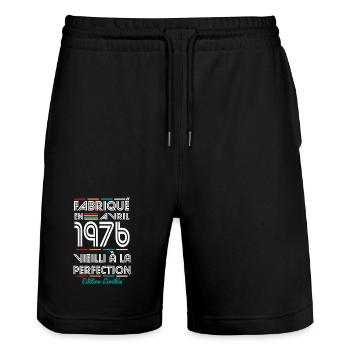 50 Years Anniversary – Hergestellt im April 1976 - Stanley/Stella Unisex Bio Joggingshorts Trainer  - Schwarz - Vorne - Nik (191cm) & Marisol (170cm)
