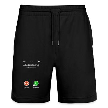 Arbeitszeitbetrug Anruf Lustiges Design - Stanley/Stella Unisex Bio Joggingshorts Trainer  - Schwarz - Vorne - Nik (191cm) & Marisol (170cm)