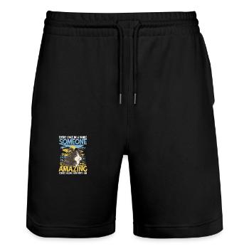 Someone Amazing Comes Along And here I Am - Stanley/Stella Unisex Bio Joggingshorts Trainer  - Schwarz - Vorne - Nik (191cm) & Marisol (170cm)