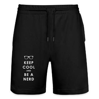 NERDY forever - Keep Cool und Be a Nerd - Stanley/Stella Unisex Bio Joggingshorts Trainer  - Schwarz - Vorne - Nik (191cm) & Marisol (170cm)