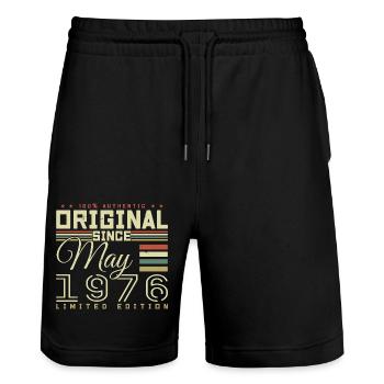 Gift Anniversaire Mai 1976, Gift May 1976 - Stanley/Stella Unisex Bio Joggingshorts Trainer  - Schwarz - Vorne - Nik (191cm) & Marisol (170cm)